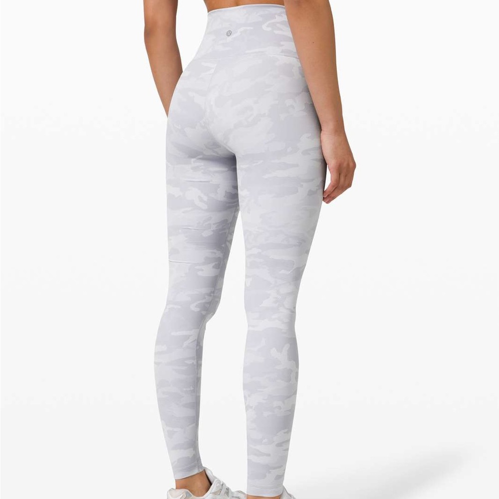 Lululemon white Camo wunder train leggings 28” high rise